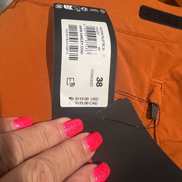 Men’s Oakley shorts, lightweight rust ginger color size 38 color, pockets - Picture 5 of 6